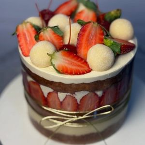 imagem do produto Bolo Morango e ninho no acetato