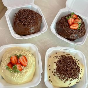 imagem do produto Bolinho vulcão Morango e ninho 