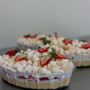 imagem do produto Sobremesa morango e suspiros