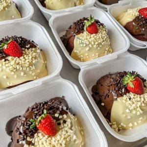 imagem do produto Bolinho vulcão dois amores com morango