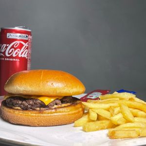 imagem do produto Burguer Gêneses+batata+coca cola 310ml.