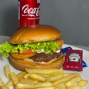 imagem do produto Burguer Provérbios+batata+coca cola.