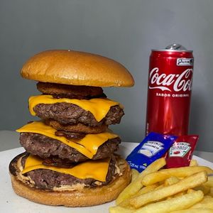 imagem do produto Burguer Apocalipse+batata+coca cola.