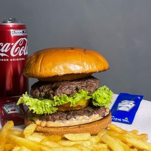 imagem do produto Burguer Eclesiastes+batata+coca cola
