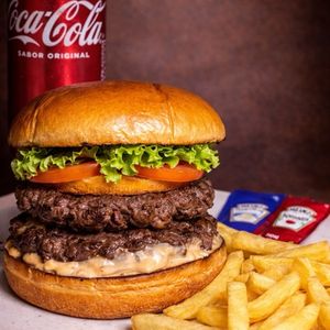 imagem do produto Burguer Eclesiastes+batata+coca cola