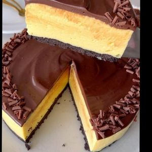 imagem do produto Torta de maracujá com brigadeiro base crocante 