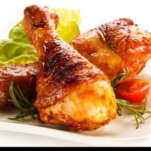 imagem do produto FRANGO ASSADO NA LARANJA COM BATATA CORADA