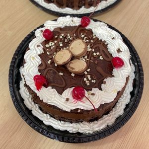 imagem do produto Torta ninho com brigadeiro 15 pessoas 