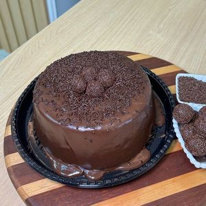 imagem do produto Bolo vulcão chocolatudo 15 pessoas