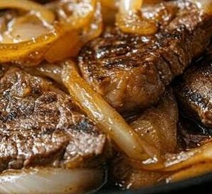 imagem do produto Bife Acebolado.