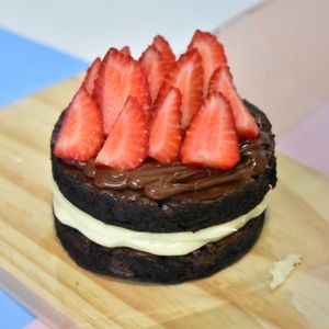 imagem do produto Brownie Supreme - Com Morangos