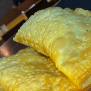imagem do produto Pastel de chocolate preto c/queijo