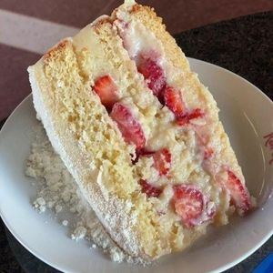 imagem do produto Torta de Morango com Ninho