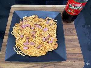 imagem do produto Macarrão na chapa - Calabresa com carne moída + Refrigerante 2lt