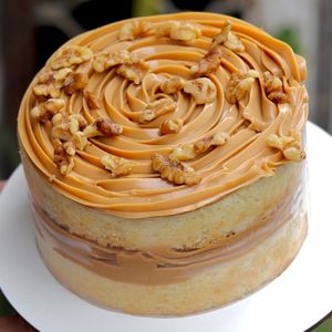 imagem do produto Torta naked - Doce de leite com nozes