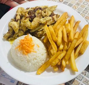 imagem do produto Frango trinchado com fritas