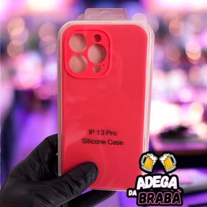 imagem do produto Capa aveludada IPhone 13 Pro - Laranja Pessêgo sem logo