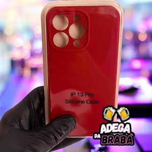 imagem do produto Capa aveludada IPhone 13 Pro - Marsala sem logo