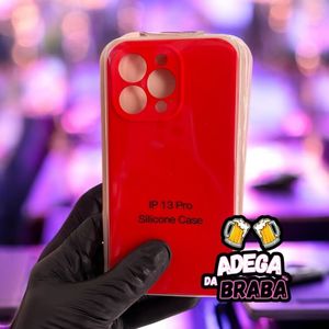imagem do produto Capa aveludada IPhone 13 Pro - Vermelho Aberto sem logo