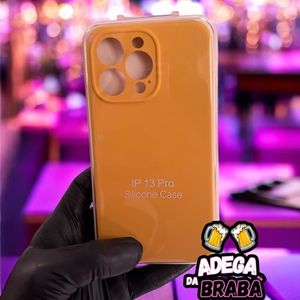 imagem do produto Capa aveludada IPhone 13 Pro - Amarelo Fechado sem logo