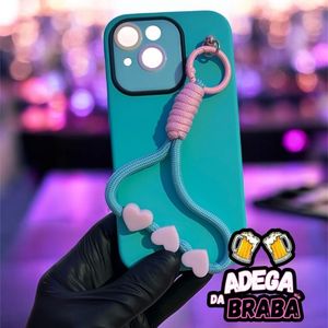 imagem do produto Capa verde agua com pingente rosa de coração Iphone 15