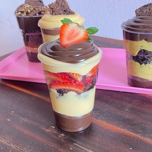 imagem do produto Copo brownie duo com morango