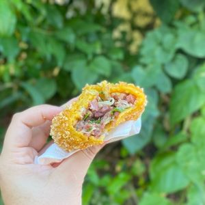 imagem do produto Salgado frito de calabresa com queijo