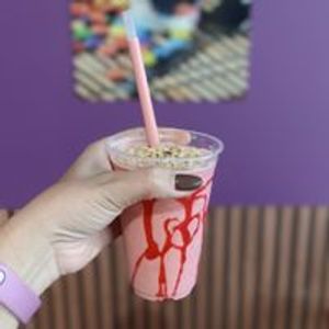 imagem do produto guaraná 300ml sabor morango