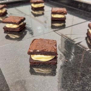 imagem do produto Brownie recheado - Ninho com Nutella