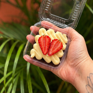 imagem do produto Brownie Supremo - Ninho com morango