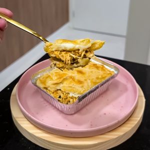 imagem do produto Empada de frango com Catupiry - Assada na hora