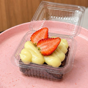 imagem do produto Brownie Supremo - Ninho com morango