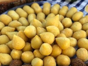 imagem do produto 50 salgados fritos