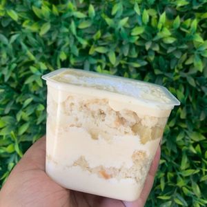 imagem do produto Bolo no pote de Abacaxi com Coco 