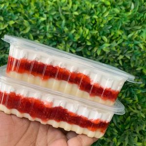 imagem do produto Pavê de Ninho com Morango 