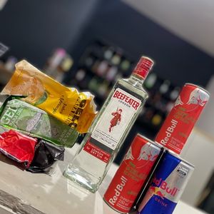 imagem do produto Combo Beefeater com RedBull