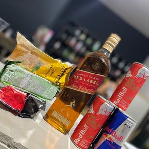 imagem do produto Combo Red Label com RedBull