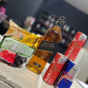 imagem do produto Combo Black Label com RedBull