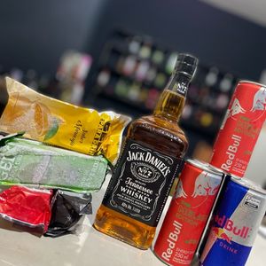 imagem do produto Combo Jack Daniel’s com RedBull