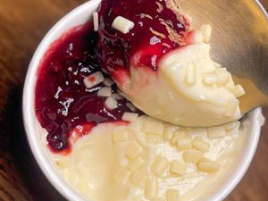 imagem do produto Brigadeiro de Colher - Leite Ninho & Frutas Vermelhas