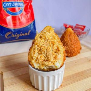 imagem do produto Coxinha de Frango com Requeijão Catupiry