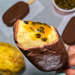 imagem do produto Picolé Maracujá com geleia de Maracujá 