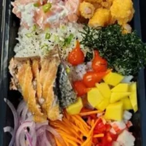 imagem do produto Poke de salmão e camarão