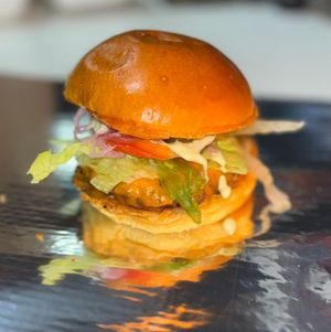 imagem do produto One Burguer + 1 batata p