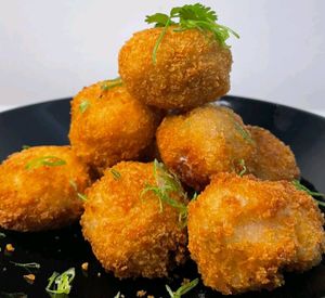 imagem do produto Bolinhos de Salmão (04unidades)