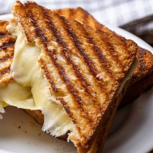 imagem do produto QUEIJO QUENTE