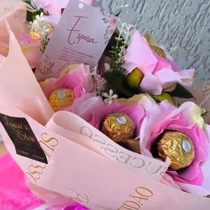 imagem do produto Buquê com Urso e Ferreiro Rocher