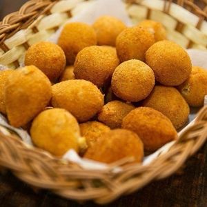 imagem do produto Combo amigos 16 salgados