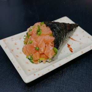 imagem do produto Temaki de salmão cru 