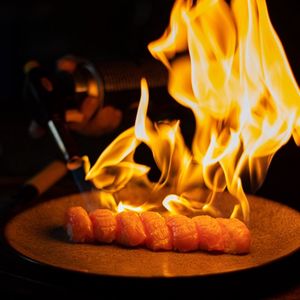 imagem do produto Niguiri de Salmon massaricado 🔥